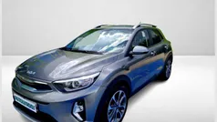 Azul Usado 2024 Kia Stonic SUV | € 18.490 (Preço justo)