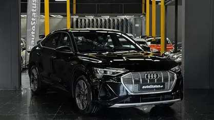 Preto Usado 2022 Audi e-tron S-Line SUV | € 39.990 (Preço justo)