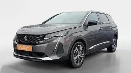 Usado Peugeot 5008 Allure 130 HP (95 kW) 2024 SUV