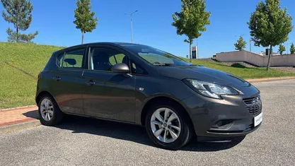 Usado Opel Corsa Edition 95 HP (69 kW) 2016 Cinzento Citadino