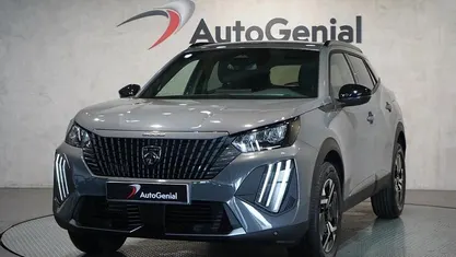 Cinza antracite Usado 2025 Peugeot 2008 Allure SUV | € 25.850 (Bom preço)