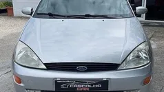 Cinza Usado 2000 Ford Focus Ghia Carrinha | € 2.250 (Preço justo)