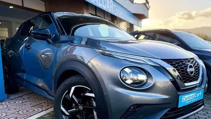 Cinzento Usado 2024 Nissan Juke SUV | € 20.950 (Bom preço)