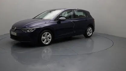 Usado 2023 VW Golf VIII Life | € 20.490 (Preço justo)