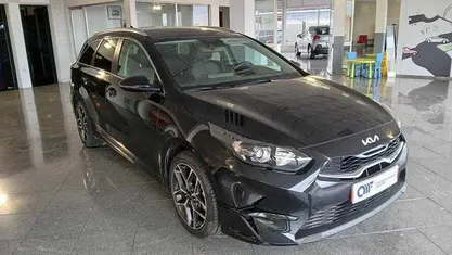 Usado Kia Ceed Sportswagon 120 HP (88 kW) 2024 Preto Carrinha