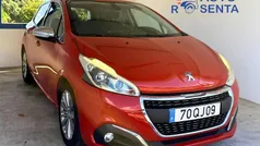 Laranja Usado 2015 Peugeot 208 Allure Citadino | € 8.600 (Preço justo)
