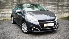Usado 2018 Peugeot 208 Signature Sky Citadino | € 10.250 (Preço justo)