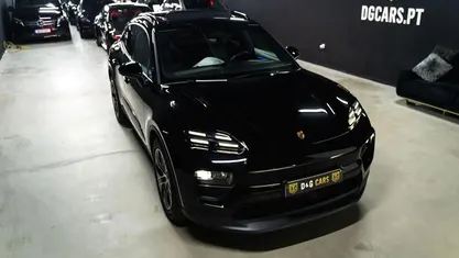 Preto Usado 2025 Porsche Macan SUV | € 84.900 (Bom preço)