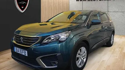 Usado Peugeot 5008 120 HP (88 kW) 2018 SUV