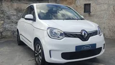 Branco Usado 2022 Renault Twingo Intens Citadino | € 10.900 (Preço justo)