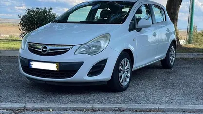 Usado Opel Corsa 75 HP (55 kW) 2012 Branco Citadino