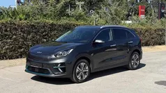 Cinza Usado 2022 Kia e-Niro Spirit SUV | € 26.000 (Bom preço)