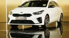 Branco Usado 2019 Kia ProCeed Citadino | € 23.900 (Preço justo)