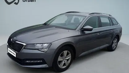 Usado Skoda Superb Ambition 150 HP (110 kW) 2022 Cinzento Carrinha