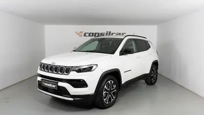 Branco Usado 2022 Jeep Compass Limited SUV | € 23.980 (Preço justo)