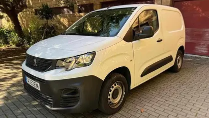 Usado Peugeot Partner 102 HP (75 kW) 2021 Branco Monovolume