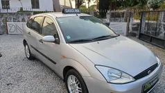 Cinza Usado 1999 Ford Focus | € 2.150 (Preço justo)