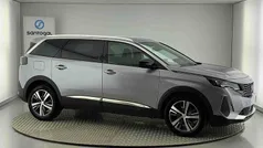 Cinza Usado 2024 Peugeot 5008 Allure Monovolume | € 34.990 (Preço justo)