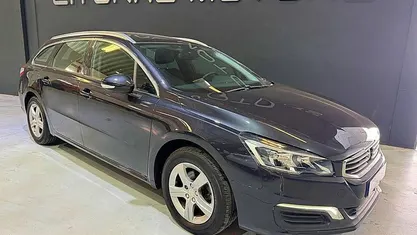 Usado Peugeot 508 SW Active 115 HP (84 kW) 2014 Preto Carrinha