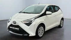 Usado 2020 Toyota Aygo X-play Citadino | € 11.500 (Preço justo)