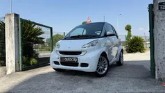 Branco Usado 2012 Smart ForTwo Coupé Passion Coupé | € 7.110 (Preço justo)