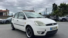 Usado 2005 Ford Fiesta Citadino | € 2.900 (Bom preço)