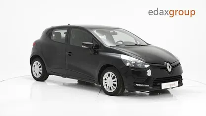 Usado Renault Clio IV Zen 90 HP (66 kW) 2017 Preto