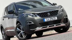 Cinzento Usado 2019 Peugeot 5008 Monovolume | € 21.900 (Preço justo)