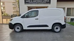 Branco Usado 2019 Peugeot Partner Monovolume | € 13.250 (Preço justo)