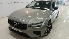 Cinza Usado 2022 Volvo V60 R-Design Carrinha | € 40.800 (Preço justo)