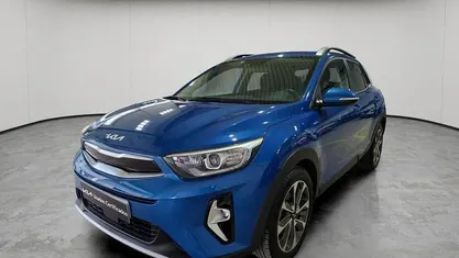 Usado Kia Stonic 100 HP (73 kW) 2025 Azul SUV