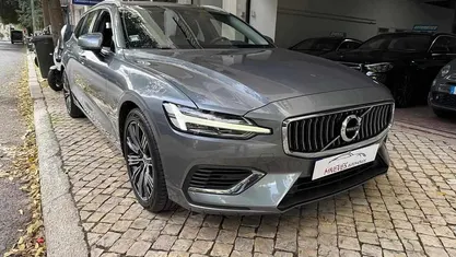 Usado 2021 Volvo V60 Carrinha | € 26.900 (Preço justo)