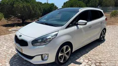 Branco Usado 2016 Kia Carens Monovolume | € 14.500 (Preço justo)