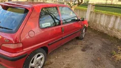 Vermelho Usado 1998 Peugeot 106 Citadino | € 1.200