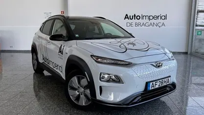 Chalk white Usado 2021 Hyundai Kauai Premium SUV | € 25.900 (Caro)