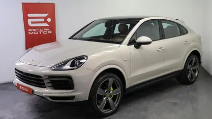 Usado Porsche Cayenne 462 HP (339 kW) 2021 Cinzento SUV