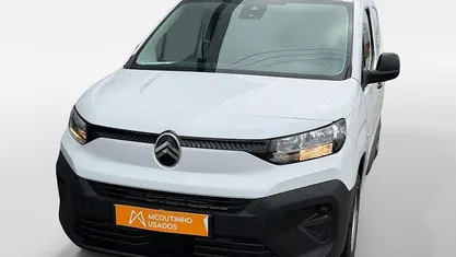 Branco Usado 2025 Citroën Berlingo Monovolume | € 19.441 (Preço justo)