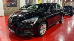 Preto Usado 2021 Renault Clio V Zen Citadino | € 12.990 (Preço justo)