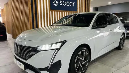 Usado Peugeot 308 Allure 130 HP (95 kW) 2024