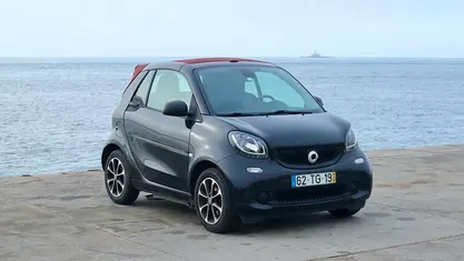Preto Usado 2017 Smart ForTwo Coupé Coupé | € 8.990 (Preço justo)