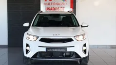 Branco Usado 2024 Kia Stonic SUV | € 19.250 (Preço justo)