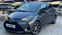 Cinza Usado 2020 Toyota Yaris Hybrid Comfort | € 17.990 (Preço justo)