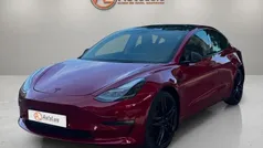 Vermelho Usado 2023 Tesla Model 3 Sedan | € 34.950 (Preço justo)