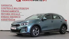 Cinza Usado 2024 Kia XCeed SUV | € 22.450 (Preço justo)