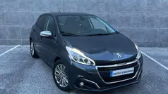 Cinza Usado 2017 Peugeot 208 Allure Citadino | € 11.490 (Bom preço)