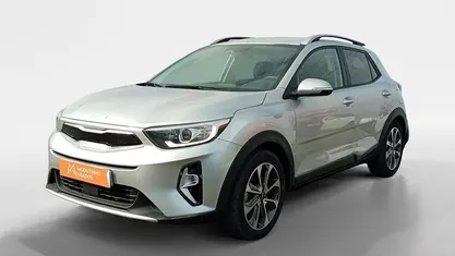 Cinza Usado 2024 Kia Stonic SUV | € 19.966 (Preço justo)