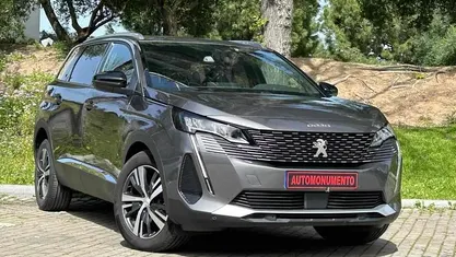 Usado Peugeot 5008 130 HP (95 kW) 2023 Monovolume