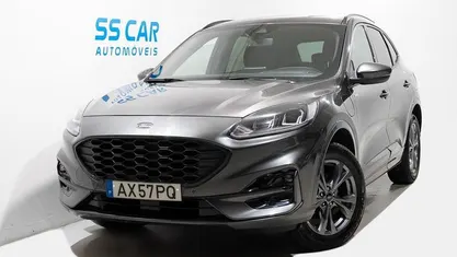 Usado Ford Kuga ST-Line 225 HP (165 kW) 2023 SUV