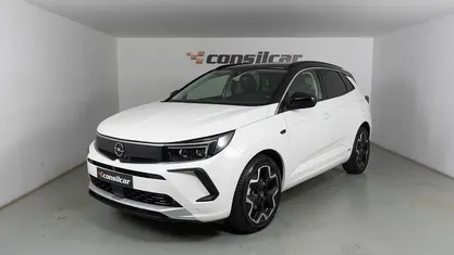 Usado Opel Grandland X Ultimate 225 HP (165 kW) 2022 Branco SUV