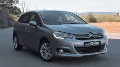 Cinza Usado 2017 Citroën C4 Feel Citadino | € 11.900 (Preço justo)
